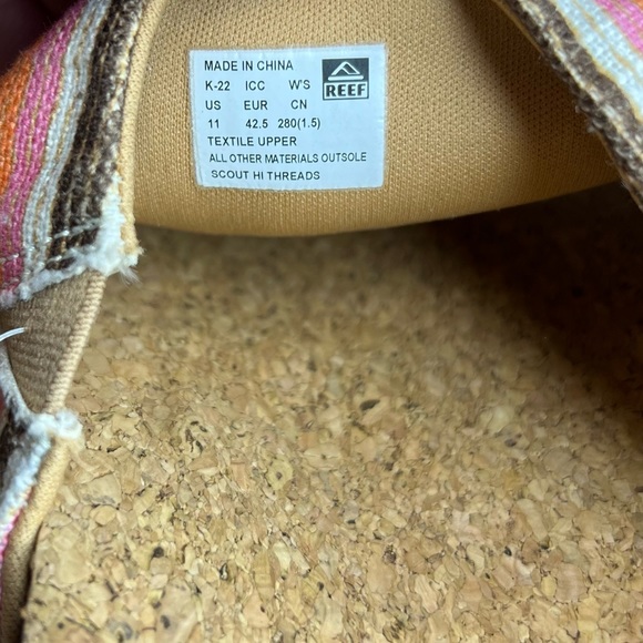 Reef Womens Scout Hi Threads in Smoothie Stripe Sz 11M Tried in only. No box - Picture 10 of 10